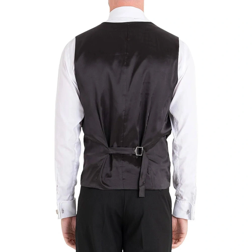 Sharp Black Suit: The Modern Gentleman's Essential. Slim Fit, Timeless Style.